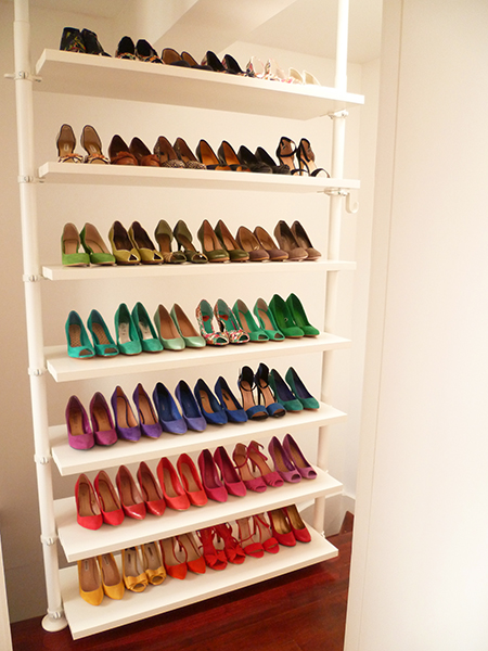 Preciously Me blog : Home Tour - Hallway shoes