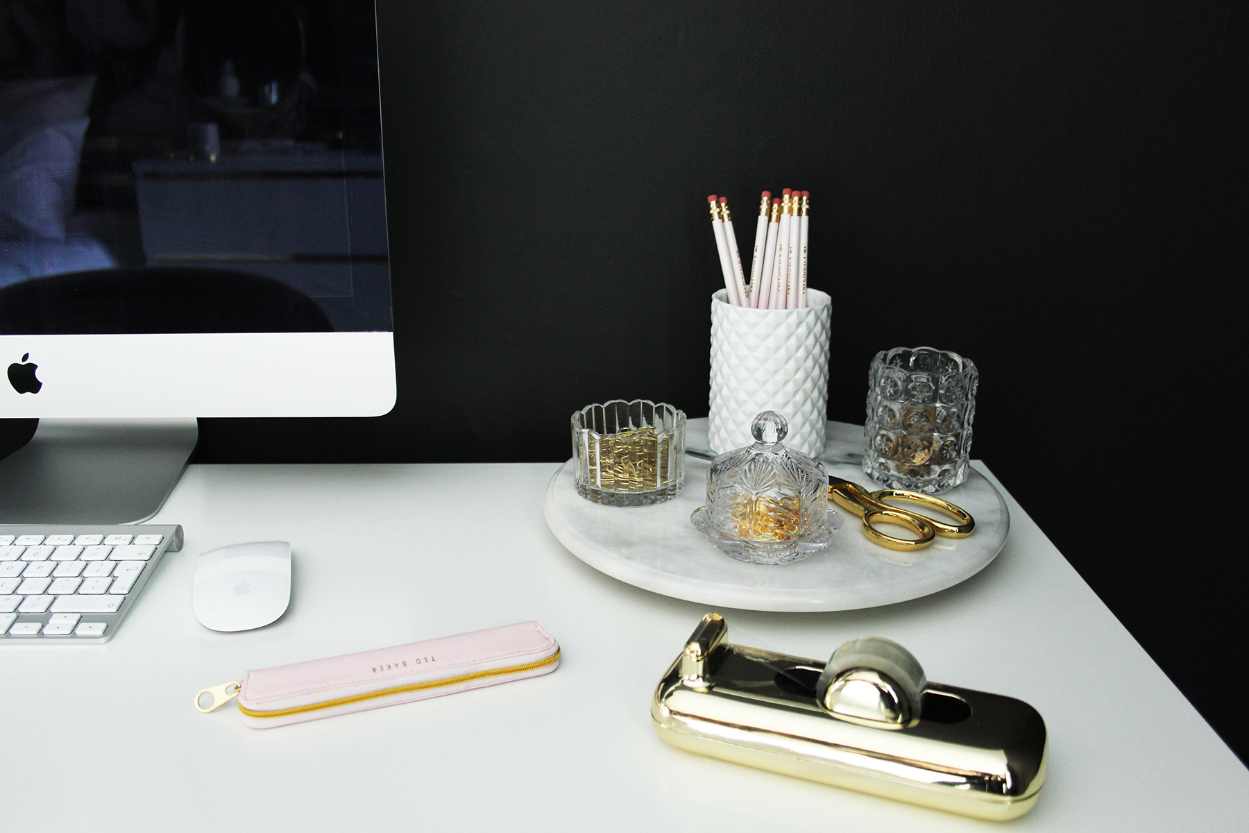 Preciously Me blog : Office - Unexpected Desk Accessories