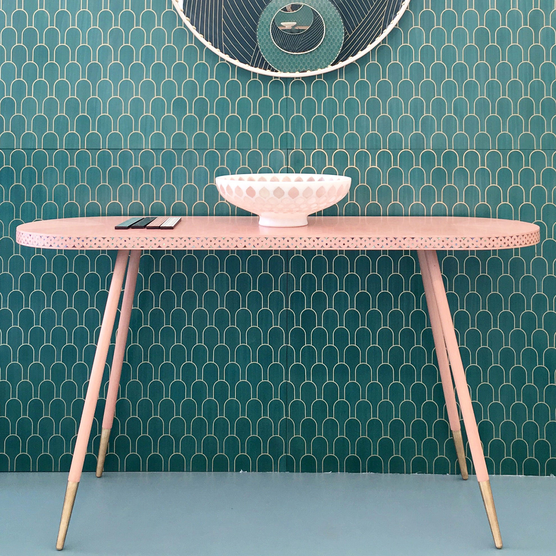 Preciously Me blog : Bethan Gray pink console